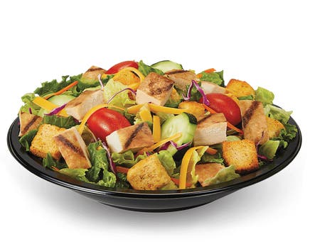 Garden Fresco Salad with Grilled Chicken